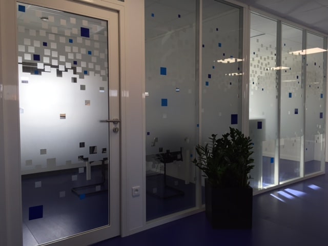 décor vitre dépoli bureau entreprise hazebrouck