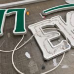 enseigne le fruitier rétro éclairée